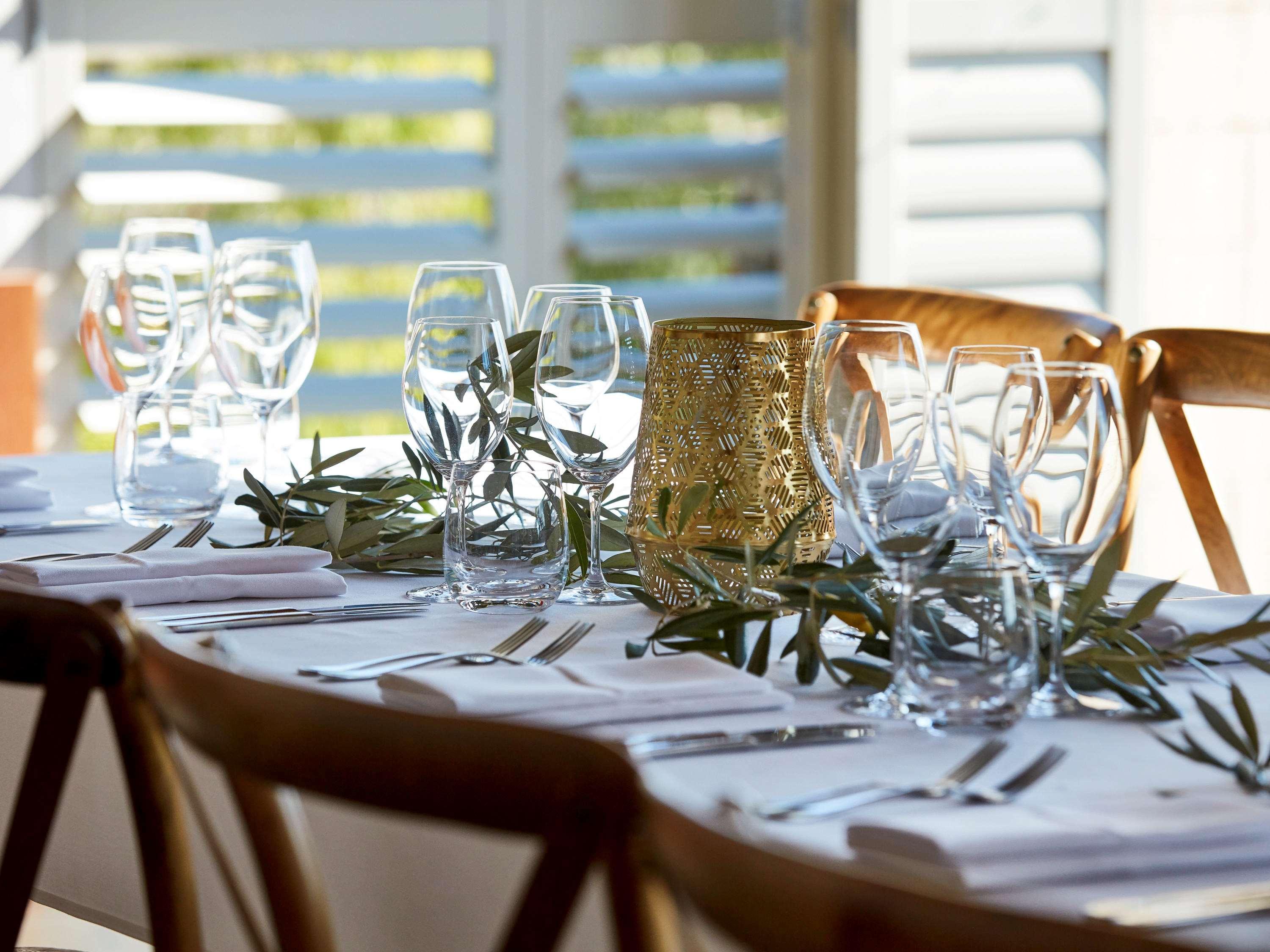 Pullman Bunker Bay Resort Margaret River Dunsborough Exterior foto A table set for a meal