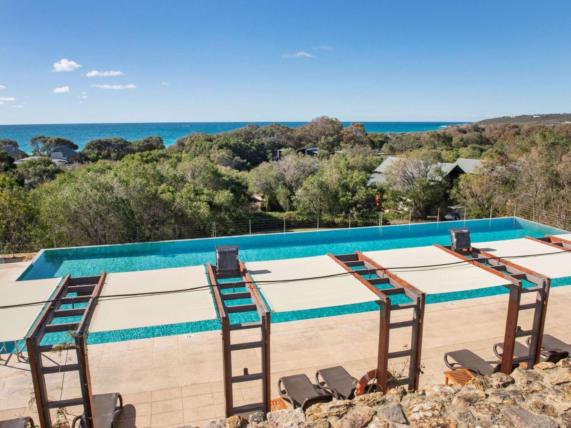 Pullman Bunker Bay Resort Margaret River Dunsborough Exterior foto The pool at the Cape