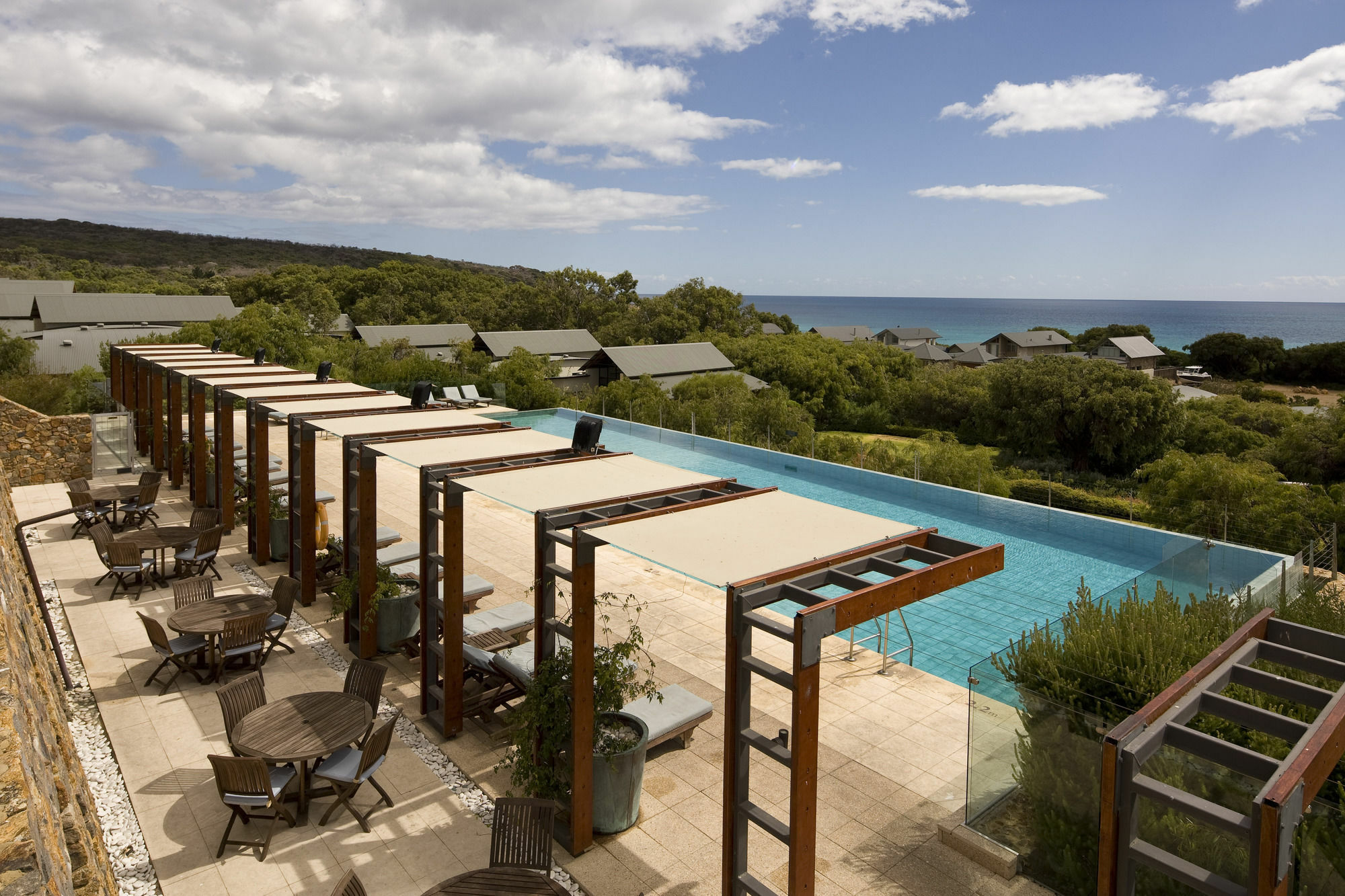 Pullman Bunker Bay Resort Margaret River Dunsborough Exterior foto The pool at the Amanu Resort